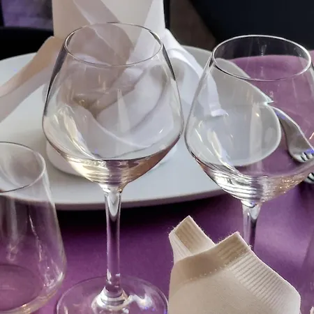 Logis Les Chardons Bleus Restaurant Le Bistrot De La 2*